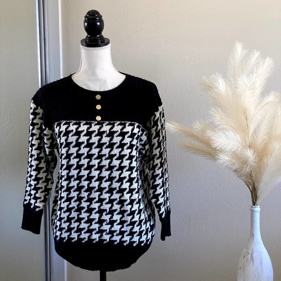 Belldini Sweaters - VINTAGE Belldini | Houndstooth Pattern Knitted Sweater | Size: Medium